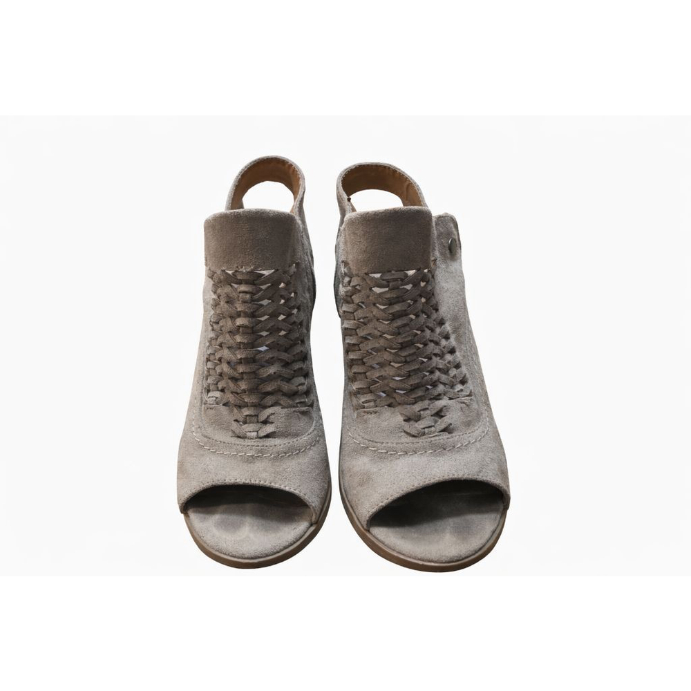 Not Rated Taupe Suede Heels – Size 8 - Picture 2 of 8